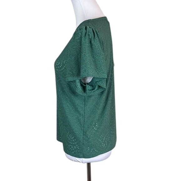 W5 Green Flutter Sleeve Perforated Top, Size M - Picture 2 of 5
